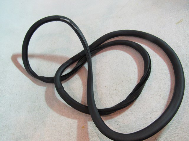 2006 Audi S4 LH Driver Rear Door Seal