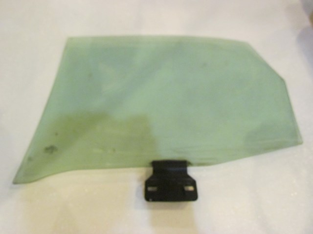 2006 Audi S4 Rear RH Passenger Door Glass