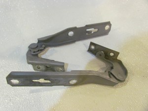 2006 Audi S4 Hood Hinge Set