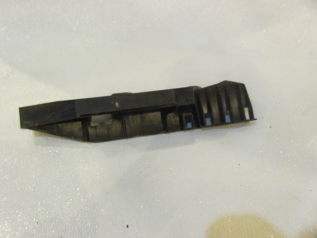 2006 Audi S4 Battery Tray Mount Bracket 8E1805229