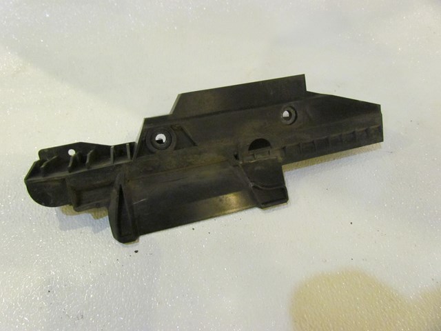 2006 Audi S4 Battery Tray Mount Bracket 8E1805229