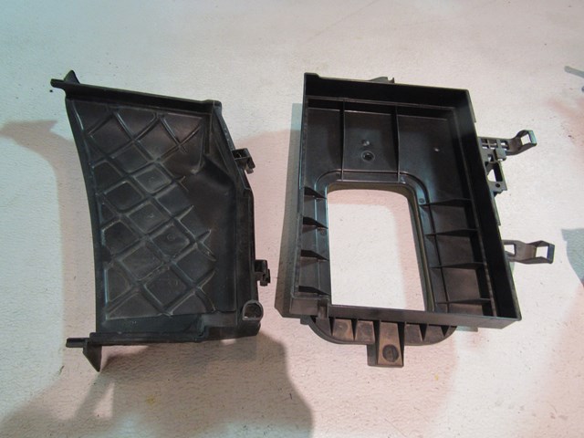 2006 Audi S4 Cabin Air Filter Housing 8E1819441