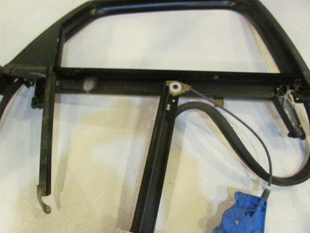 2006 Audi S4 Rear RH Passenger Window Frame & Regulator