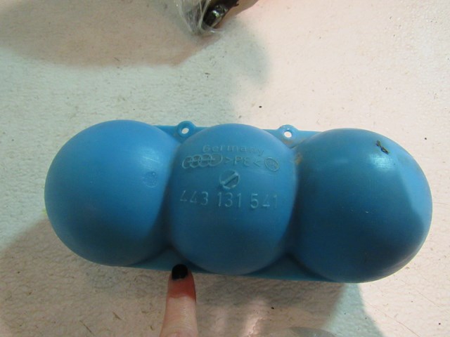 2006 Audi S4 Vacuum Accumulator Tank 443131541