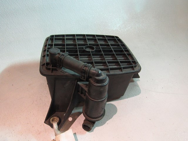 2006 2007 Audi S4 Fuel Vapor Canister 8E0 201 799