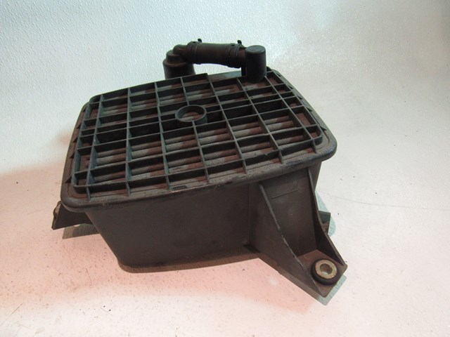 2006 2007 Audi S4 Fuel Vapor Canister 8E0 201 799