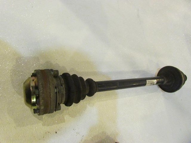 2006 Audi S4 Rear RH Passenger Axle 8E0 501 203