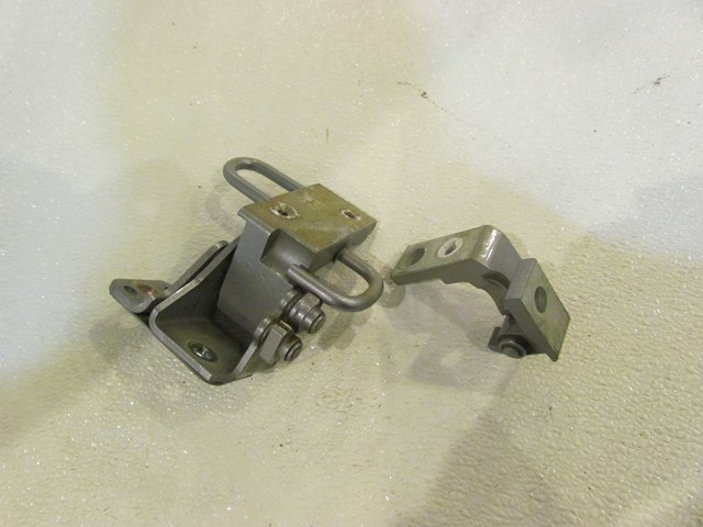 2006 Audi S4 LH Driver Rear Door Hinges