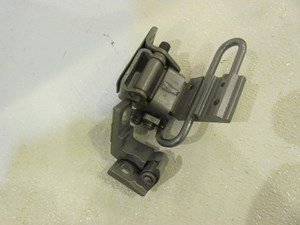 2006 Audi S4 RH Passenger Rear Door Hinges