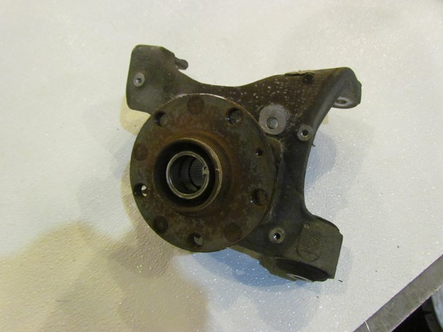2006 Audi S4 LH Driver Rear Spindle