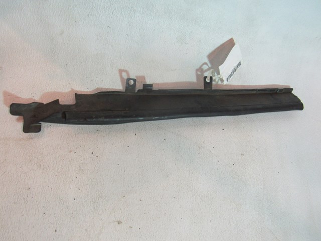 2007 Infiniti M35 RH Passenger Hood / Fender Seal OEM 65820EG010