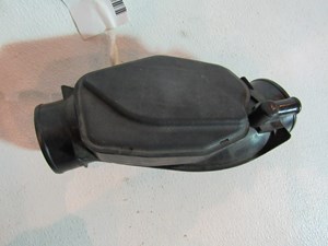 2007 Infiniti M35 LH Driver Air Intake Tube Duct