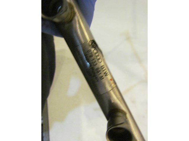 2006 Audi S4 Fuel Rail 079 133 681