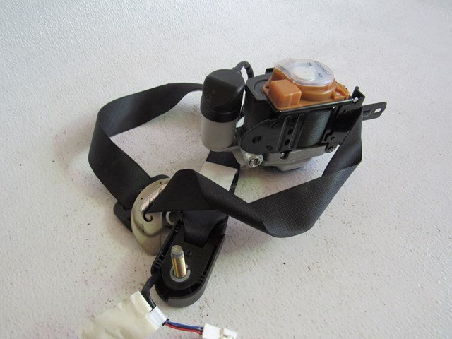 2007 Infiniti M35 Front RH Passenger Seat Belt