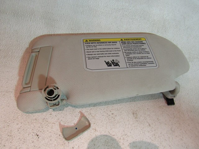 2007 Infiniti M35 RH Passenger Sun Visor