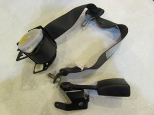 2007 Infiniti M35 Rear RH Passenger Seat Belt & Buckle
