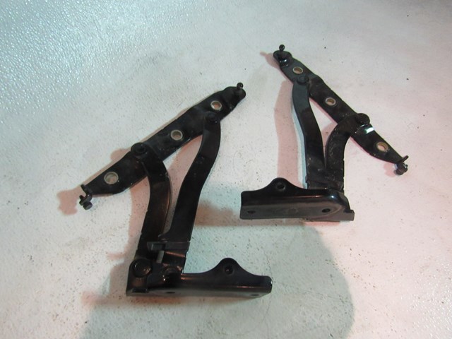 2007 Infiniti M35 Trunk Hinges Set