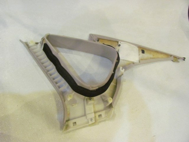 2007 Infiniti M35 LH Driver C Pillar Trim Panel