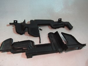 2007 Infiniti M35 RH & LH Radiator Air Duct Set