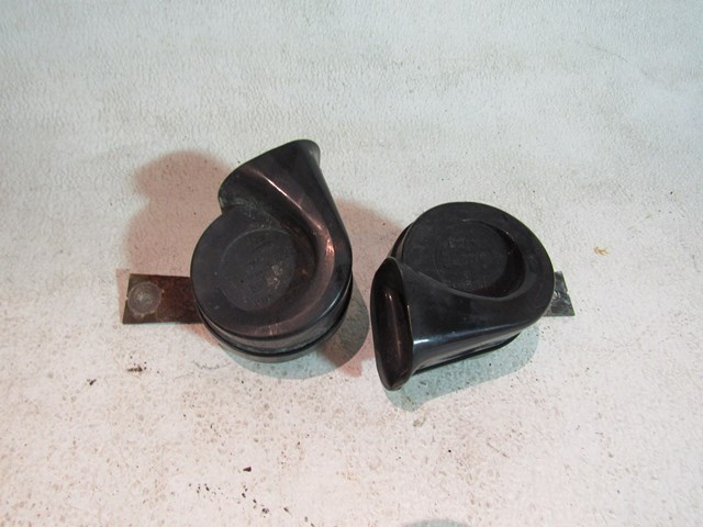 2007 Infiniti M35 Horn Set