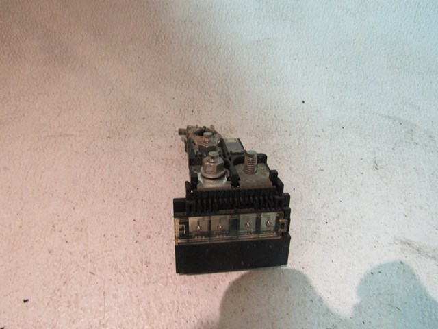 2007 Infiniti M35 Positive Battery Terminal