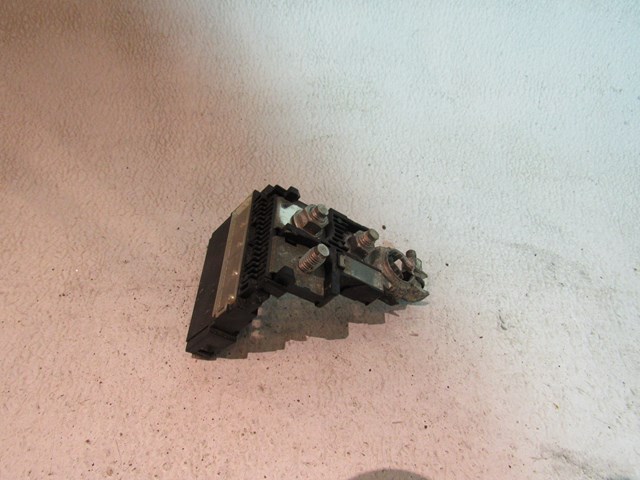 2007 Infiniti M35 Positive Battery Terminal