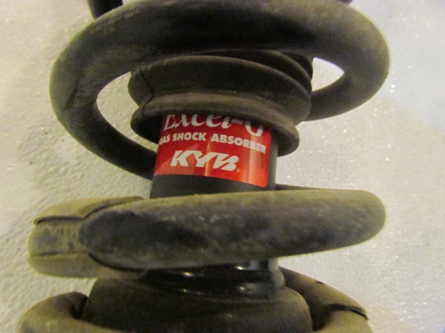 2007 Infiniti M35 RWD Front RH Passenger Strut