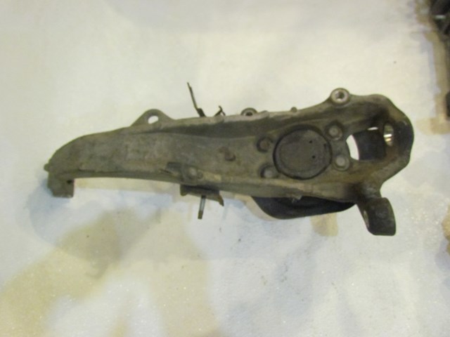 2007 Infiniti M35 RWD Front LH Driver Spindle