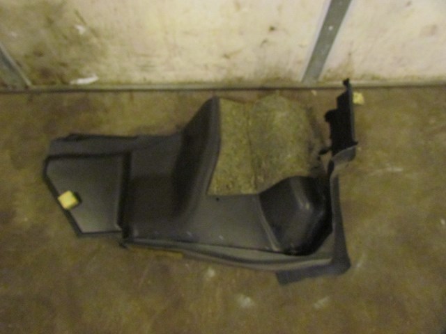 2007 Infiniti M35 S RH Trunk Quarter Moulding 84940 EG000