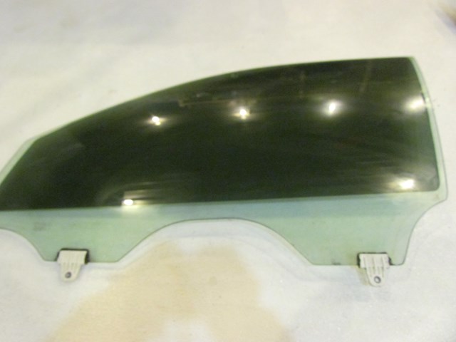 2007 Infiniti M35 S Front LH Driver Door Glass