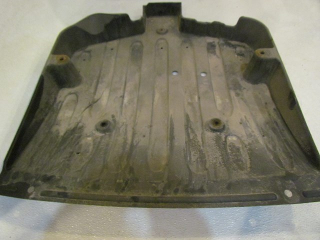 2007 Infiniti M35 RWD Rear Underbody Splash Shield