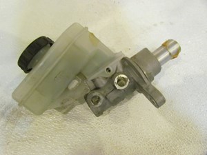 2007 Infiniti M35 S RWD Brake Master Cylinder