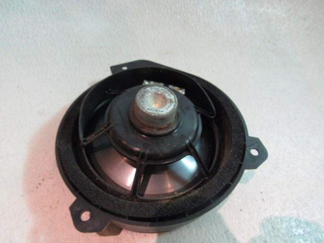 2008 Subaru WRX Front RH Pass Door Speaker 86301FG000