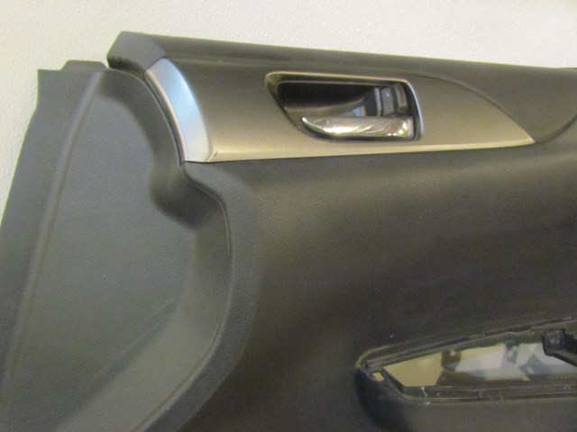 2008 Subaru WRX Front RH Passenger Door Panel