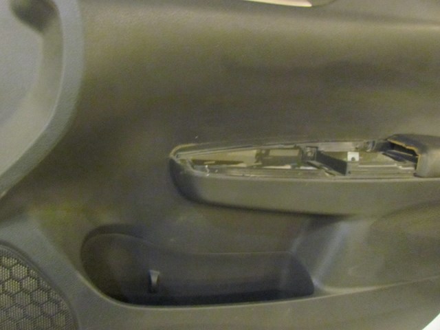 2008 Subaru WRX Front RH Passenger Door Panel