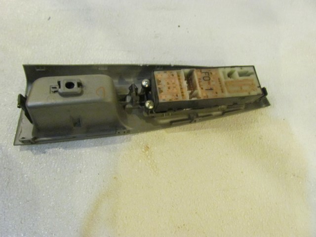 2008 Subaru WRX Front LH Driver Master Door Switch 94226FG030