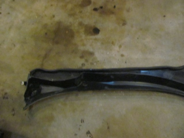 2008 Subaru WRX Wiper Cowl 91411FG010
