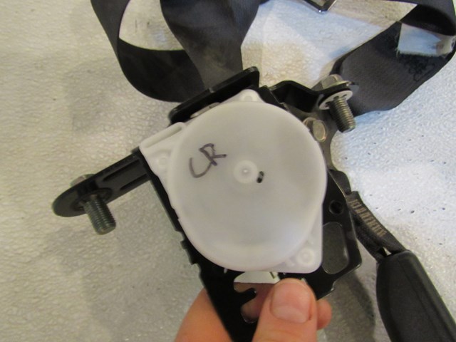 2008 Subaru WRX Rear Center Seat Belt & Buckle