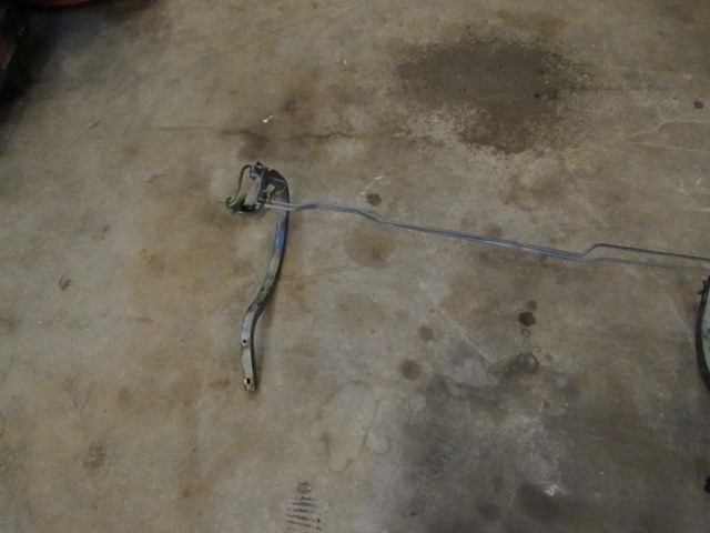 2008 Subaru WRX Trunk Hinges Set