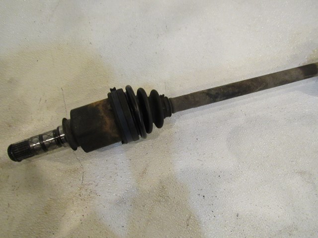 2008 Subaru WRX Front RH Passenger Axle