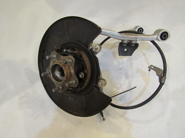 2015 Nissan 370z Nismo Rear RH Pass Spindle & Upper Control Arm