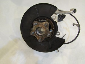 2015 Nissan 370z Nismo Rear RH Pass Spindle & Upper Control Arm
