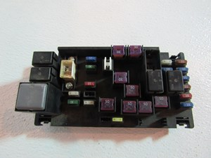 2008 Subaru WRX Turbo MT Engine Fuse Box 82241FG020