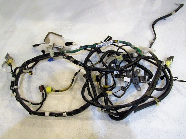 2008 Subaru WRX RH Pass Body Wire Harness 81568FG230