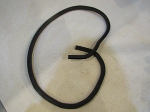 2012 Infiniti G37 Coupe Trunk Pass Through Seal