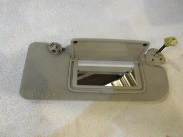 2012 Infiniti G37 Coupe RH Passenger Sun Visor