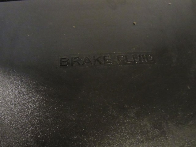 2012 Infiniti G37 Coupe Brake Fluid Cover w/Surround 65276 JK600