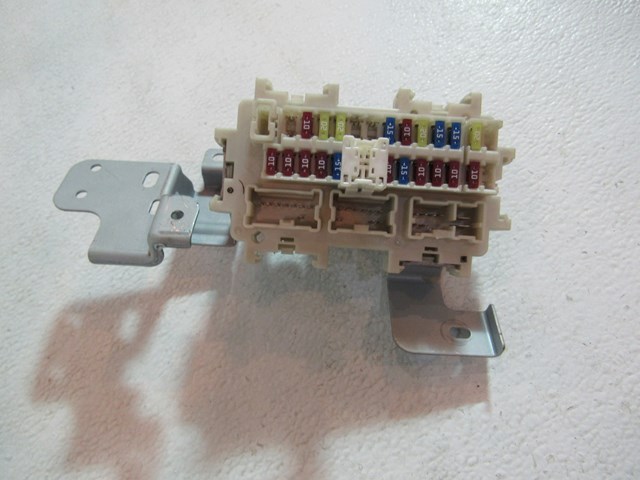 2012 Infiniti G37 Coupe Interior Fuse Box