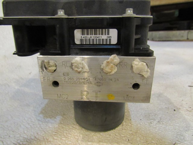 2012 Infiniti G37x Coupe ABS Pump 47660 1NL2A