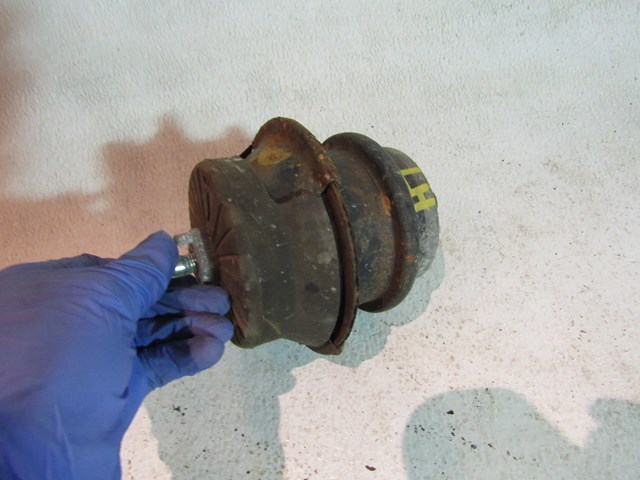 2012 Infiniti G37 Coupe LH Driver Engine Mount